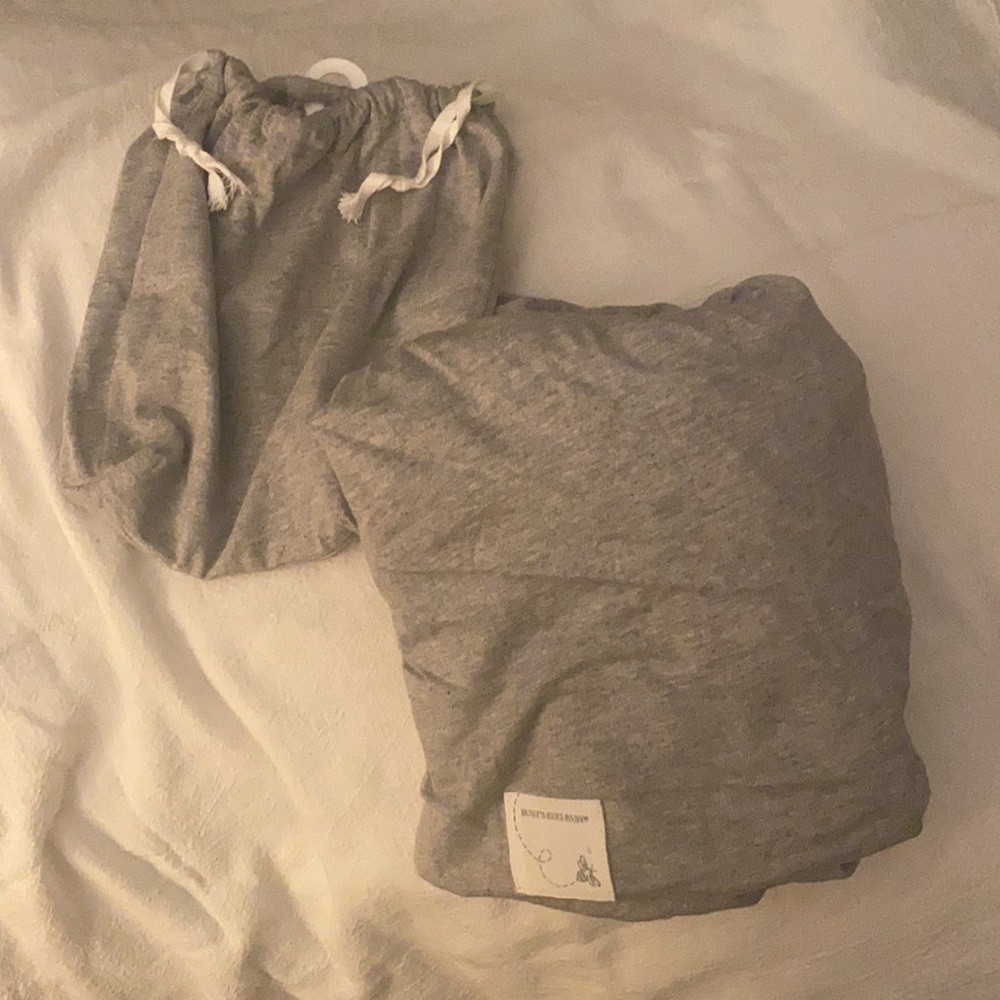 NWOT Organic Burt’s Bees Mini crib/pack n play sheet